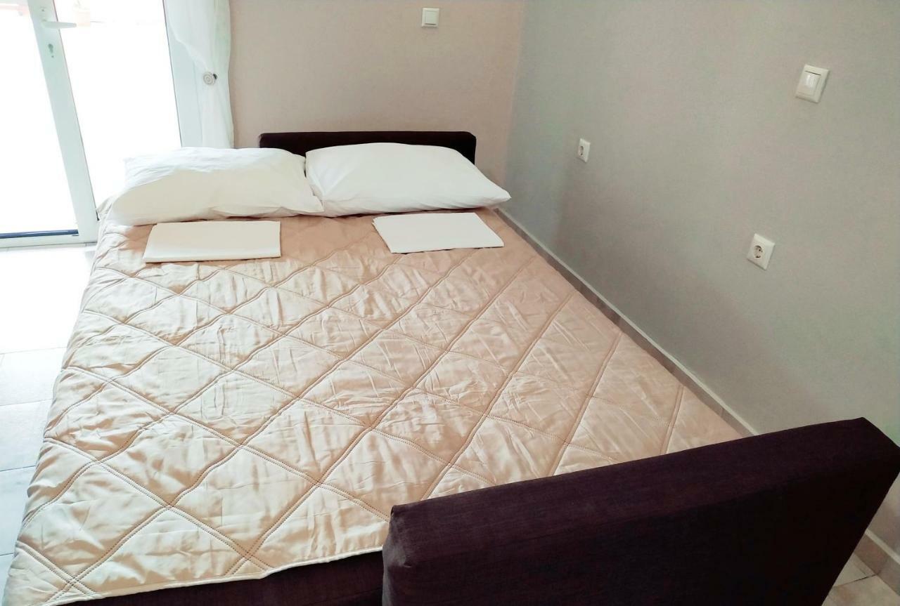 Amaryllis Boutique Apartments Moraitika Chambre photo